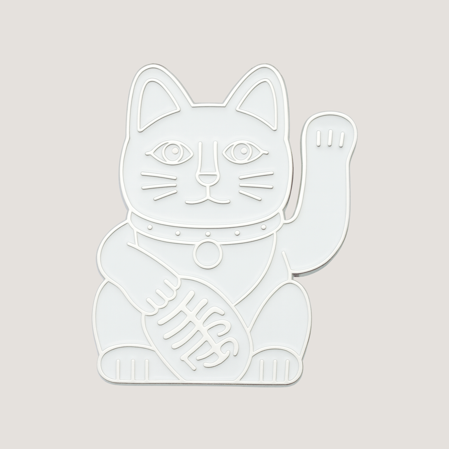White with silver raised outlines of a Maneki-neko cat golf ball marker with raised paw – CHIP PUTTY