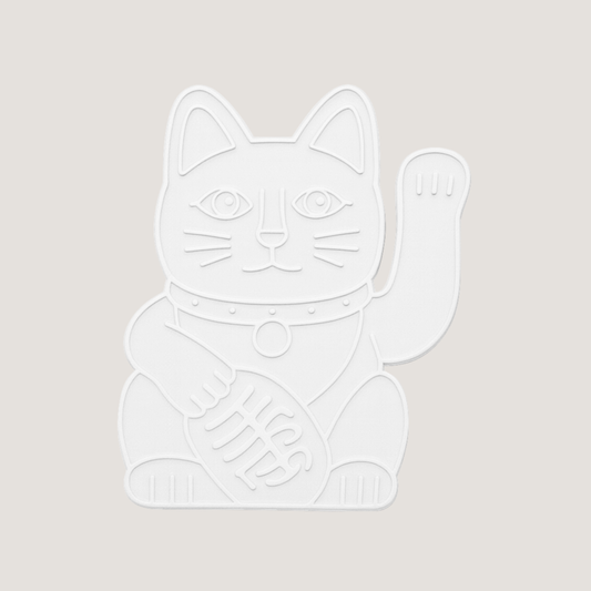 Matte white Maneki-neko cat golf ball marker with raised paw – CHIP PUTTY
